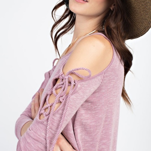 Cold Should Tunic Top, Lace Up Sleeves - Picture 2 of 7